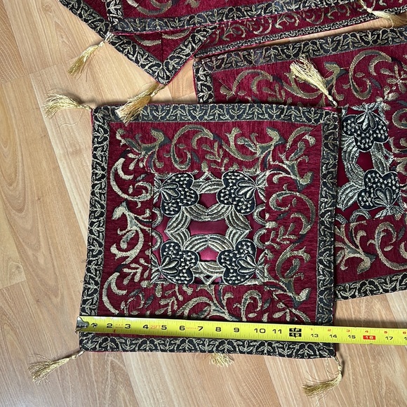 Ramadan Decorative Set of Pillow Cases and a Table Runner - Picture 7 of 16